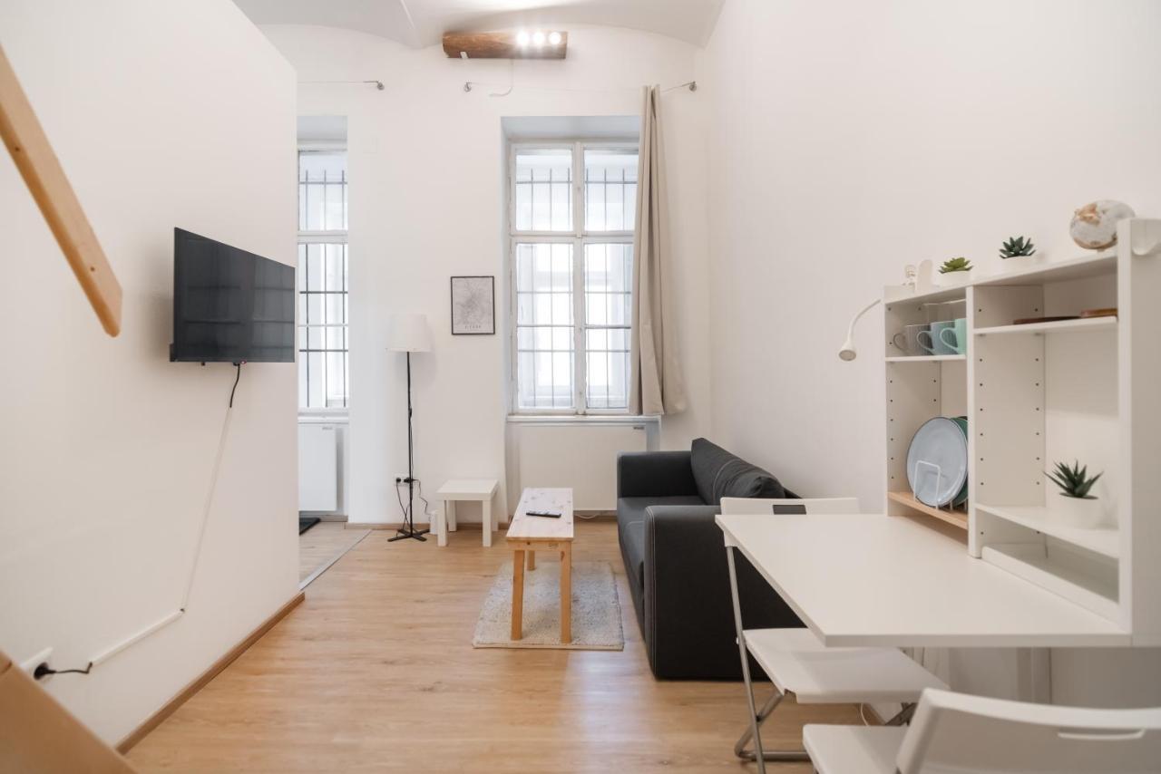 Ferienwohnung Klein, Aber Fein In Zentraler Ruhelage Wien Exterior foto