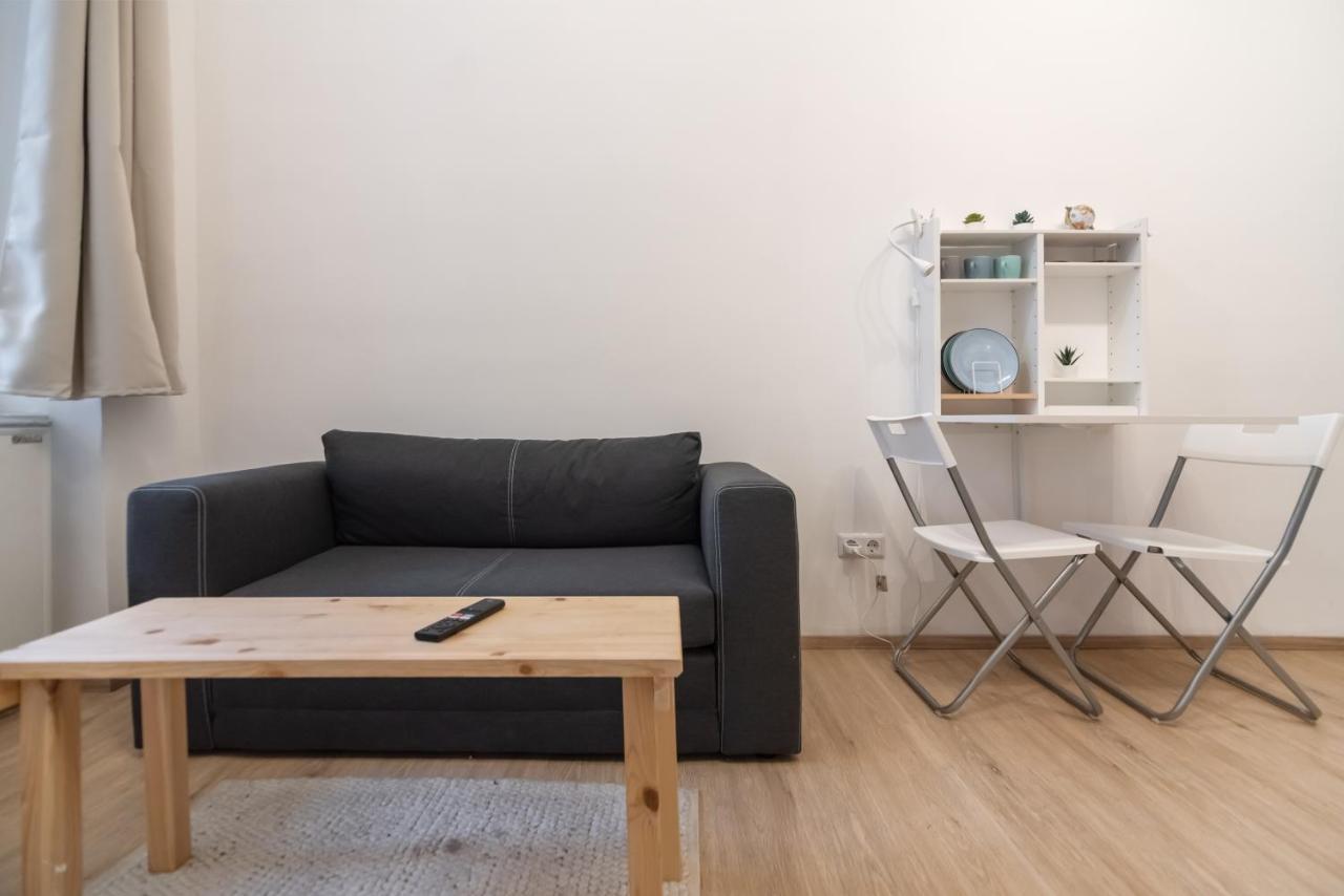 Ferienwohnung Klein, Aber Fein In Zentraler Ruhelage Wien Exterior foto